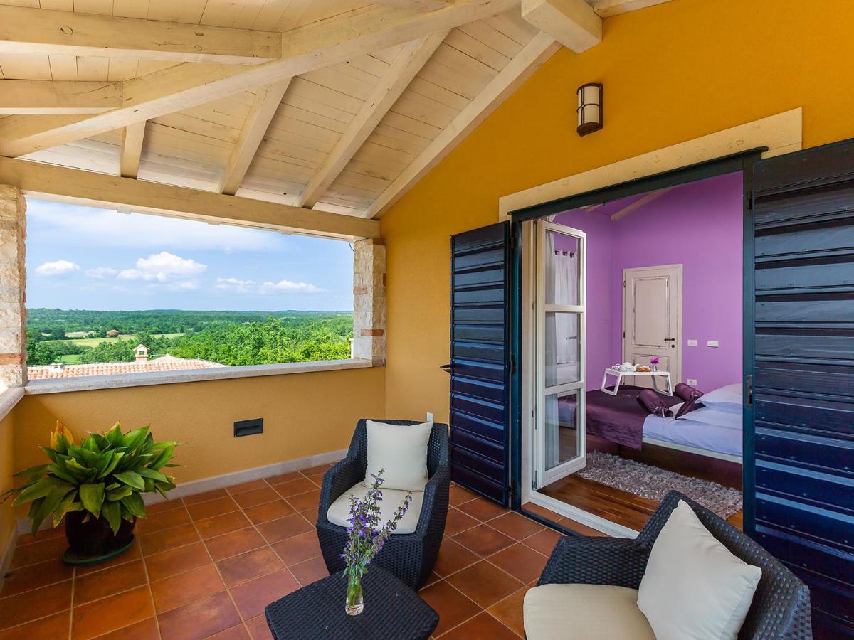 Villa Salvea With Heated Pool Montižana Kültér fotó